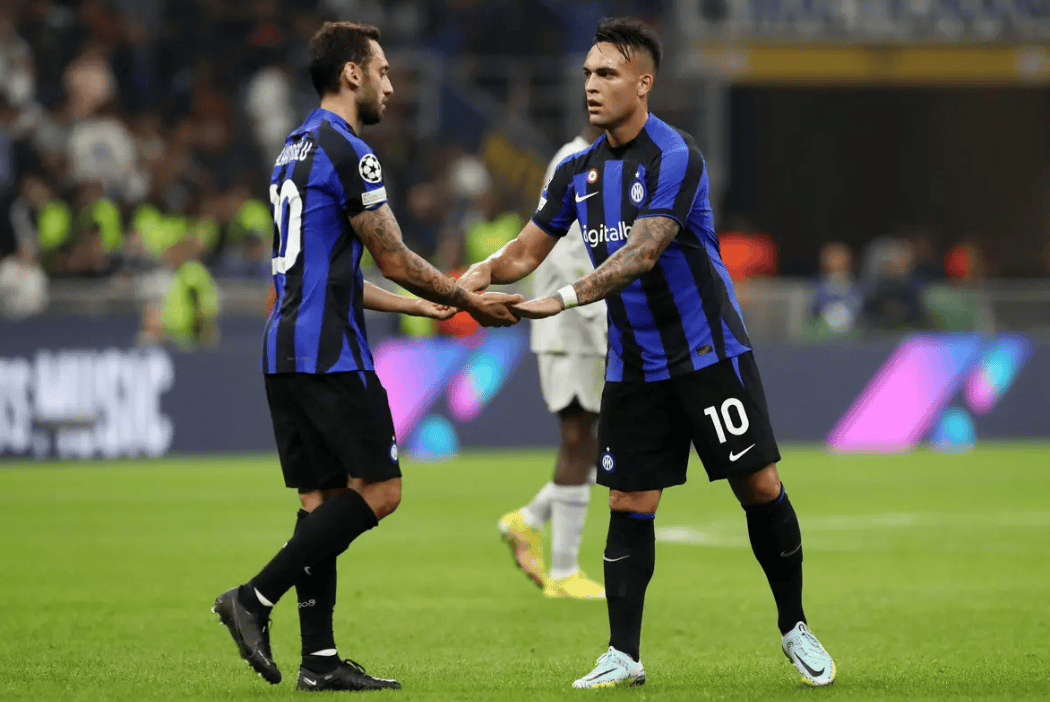 意甲三分制时代罗马第6次前11场24+分，前5次最终均排名前三（意甲三分制以来罗马第6次前11轮24分以上，此前5次最终均进前三）