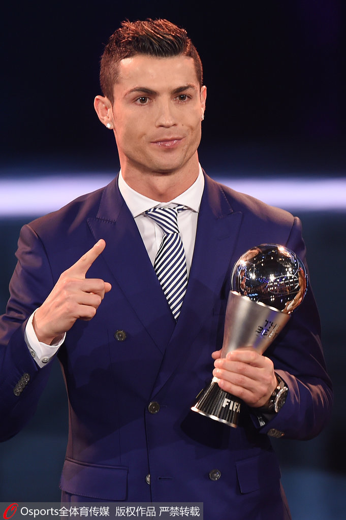 惨烈10连败！英格拉姆31+7+6场上想打瞌睡 双核缺席一人无力回天（苦吞10连败！英格拉姆31+7+6疲态尽显 双核缺席独木难支）