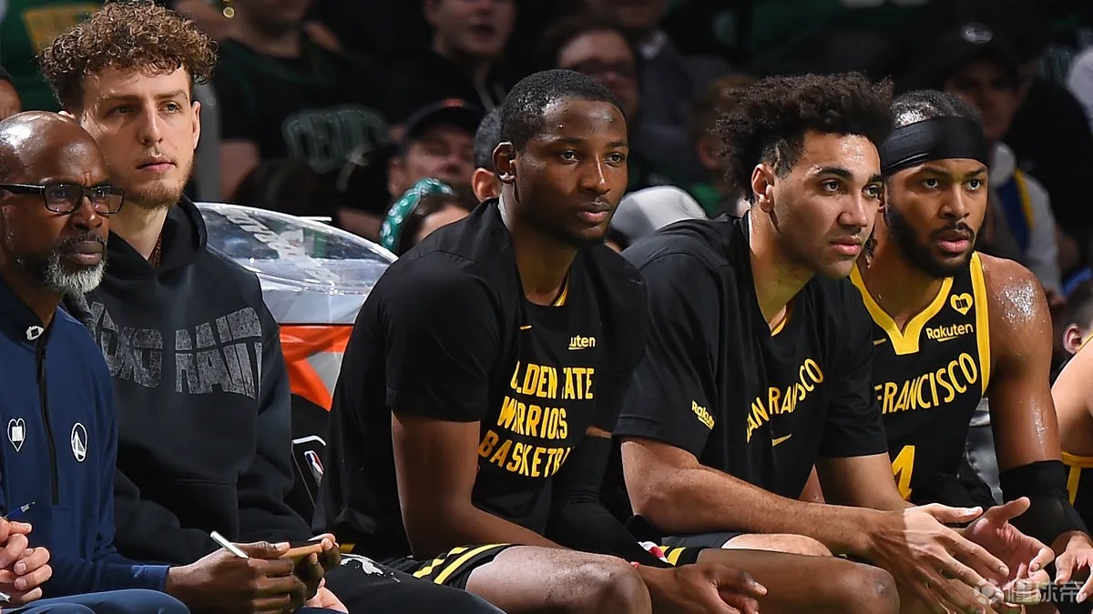 太阳战雷霆伤病报告：布克出战成疑，哈尔滕施泰因等因伤缺席（太阳vs雷霆伤情更新：布克出战存疑，哈尔滕施泰因等因伤缺阵）