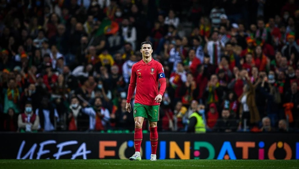 意媒：后防线凯利或将离队，尤文图斯已再次关注基维奥尔（意媒：后卫凯利或将离队，尤文图斯再度关注基维奥尔）